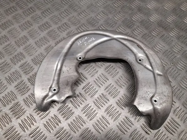 Audi A5 Fram bromssköld OEM 8W0615312E Höger sida image 4