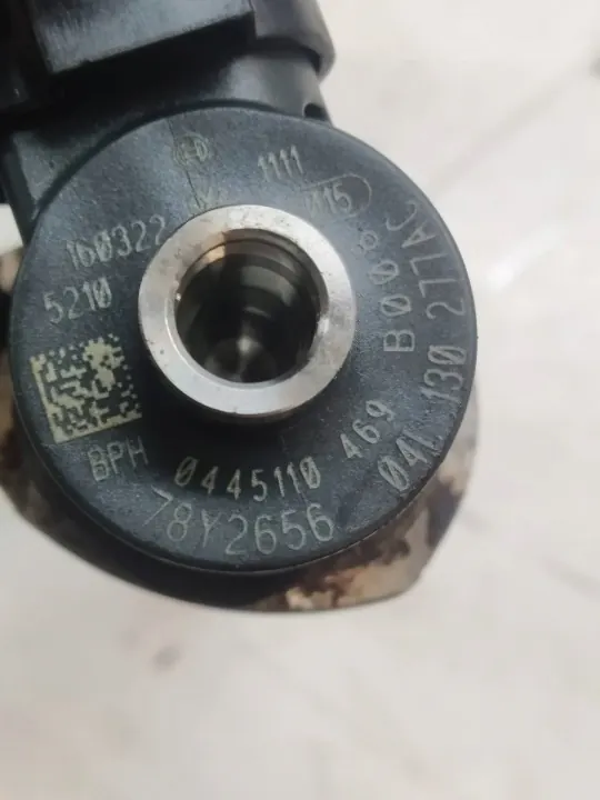Injecteur OEM 0445110469 pour 2.0 TDI VW Touran image 3
