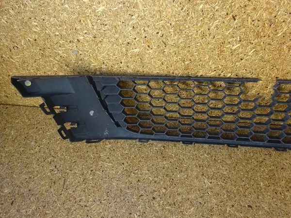 Griglia anteriore VW Scirocco III 1K8853677 image 7