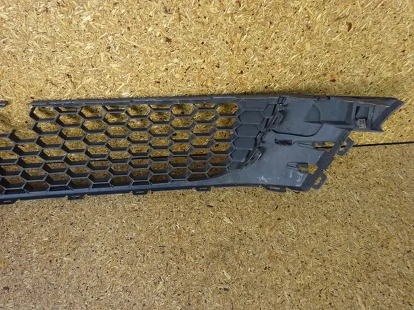 Griglia anteriore VW Scirocco III 1K8853677 image 8