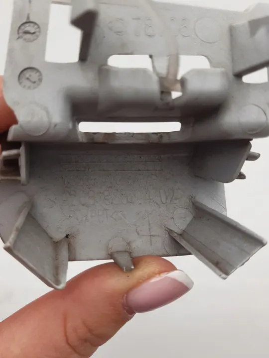 Tapa de Parachoques Delantero Mercedes W206 Clase C AMG A2068850402 image 4