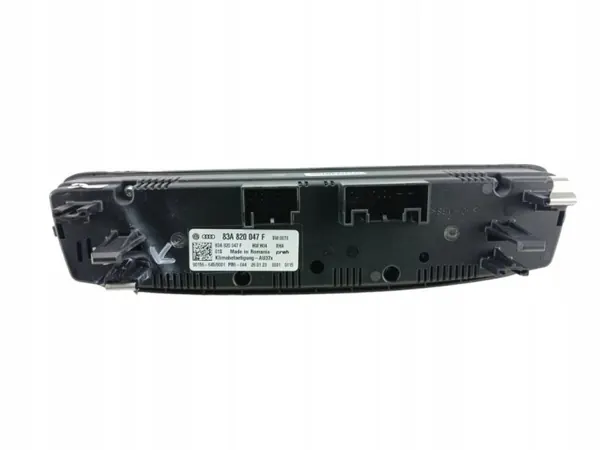 Ilmastointipaneeli OEM 83A820047F Audi Q2:lle 2020-2023 image 3