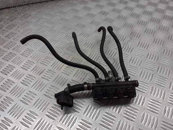 Kaasusuutinputki OEM 67R-017064 - Käytetty image 2