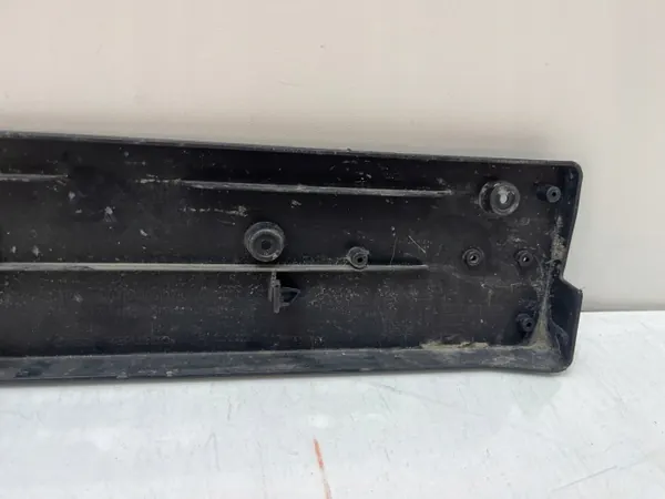 Marco de Matrícula BMW X1 U11 OEM 9881927 image 6