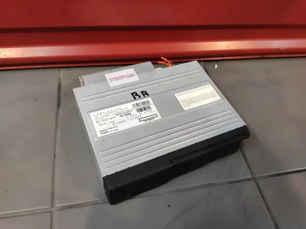 OEM AH42-18C830-AA Changer CD pour Range Rover Vogue L322 image 2