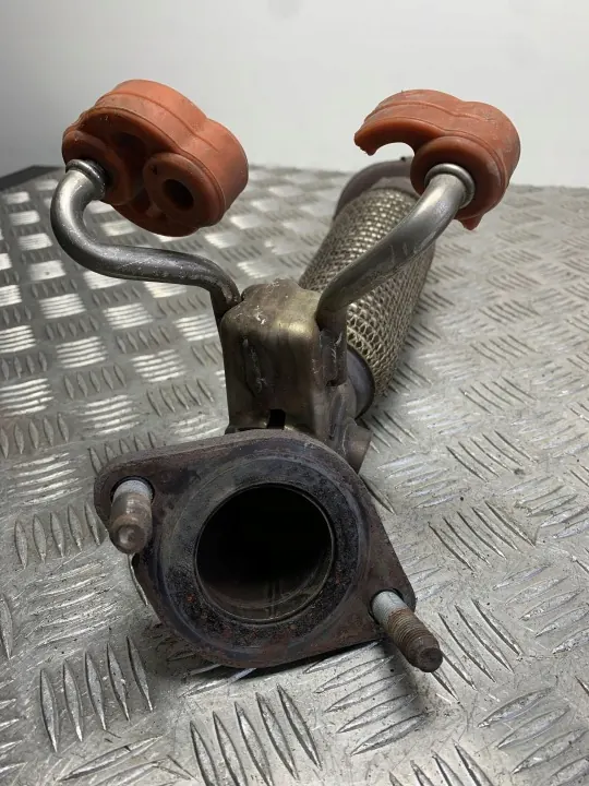 Soporte escape Hyundai Kona OEM FOB23837 Usado image 4