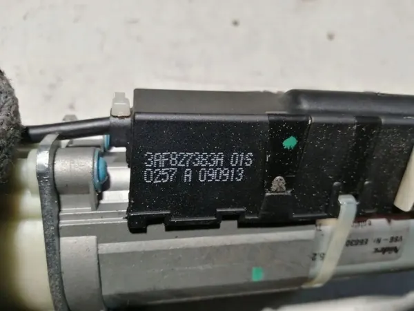 Pompe hydraulique VW d'occasion OEM 3C9907441 Passat B7 image 3