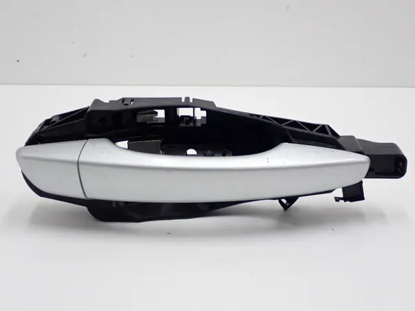 OEM 24R Etu-Oikea Ulkoinen Ovikahva Opel Corsa F image 2