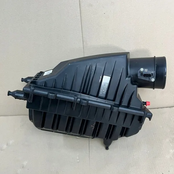 Luftfilterhus OEM M8B2-9H736-AA för Land Rover Defender image 2