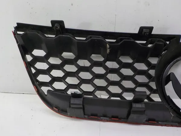 VW Polo Grill 6Q0853651G image 9