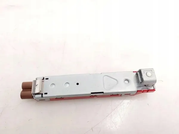 Porsche Cayenne Antenneversterker OEM 9Y0035225N image 3