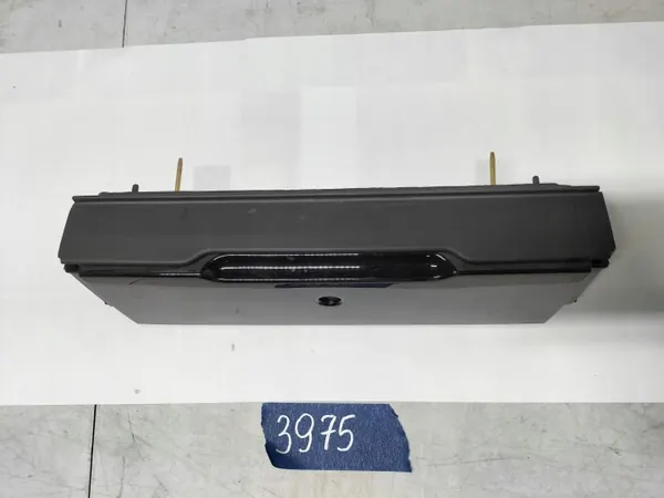 Luz de matrícula Ford Probe OEM 0674289 image 4