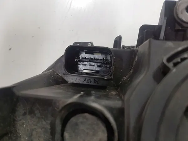 BMW 3 F30 F35 F31 2013 Farol dianteiro direito image 10