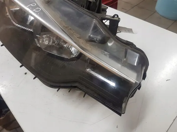BMW 3 F30 F35 F31 2013 Farol dianteiro direito image 8