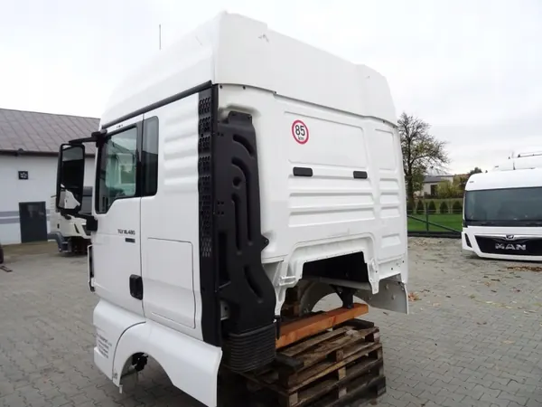 Cabine MAN TGX EURO 6 OEM M.m - Blanche d'origine image 10
