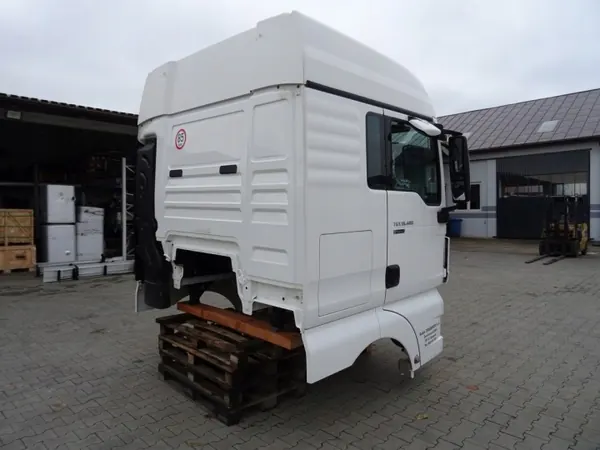 Cabine MAN TGX EURO 6 OEM M.m - Blanche d'origine image 4