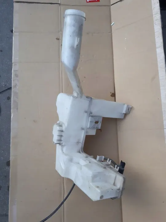 Ruitensproei reservoir Peugeot 508 I 14-18 pomp 9672630880 image 3