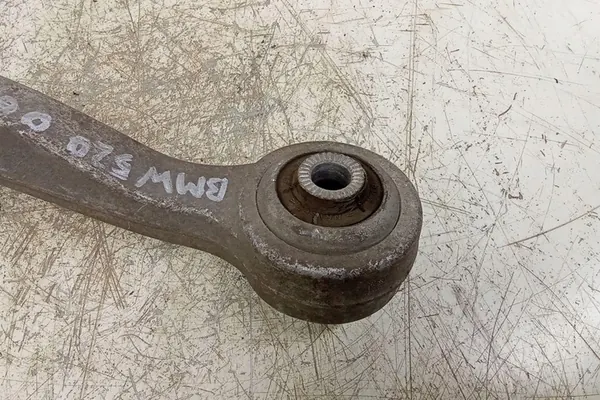 Braccio di Controllo Anteriore BMW 5 (E60) 2.0L Diesel 2009 image 2