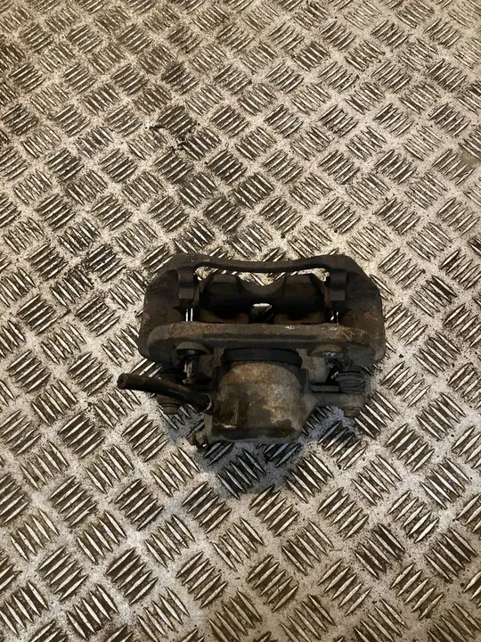 Mercedes-Benz C W203 Vasemman etu jarrusatula image 4