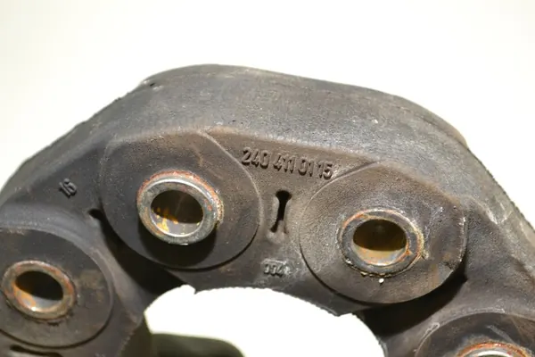 Acoplamento de borracha do eixo de transmissão MERCEDES-BENZ E (W211) A2404110115 image 4