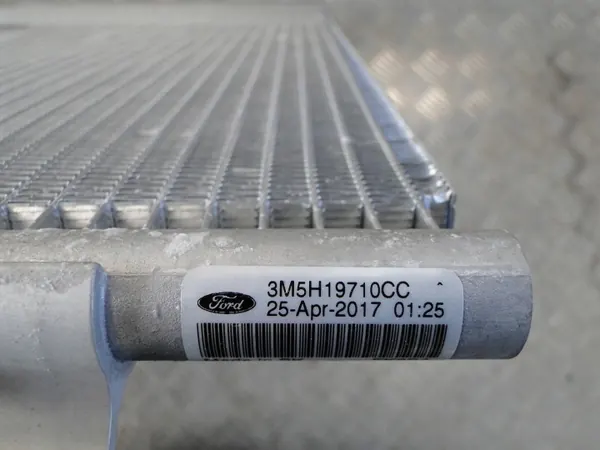 Condenseur A/C Ford OE 3M5H19710CC pour Focus MK2 image 5