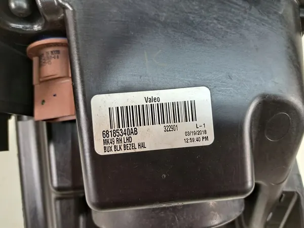 Farol Direito Jeep Grand Cherokee WK2 image 5