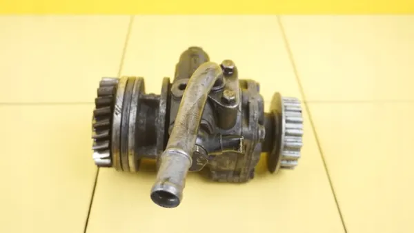 Pompe de direction OEM 7L6422153E pour VW Touareg image 2