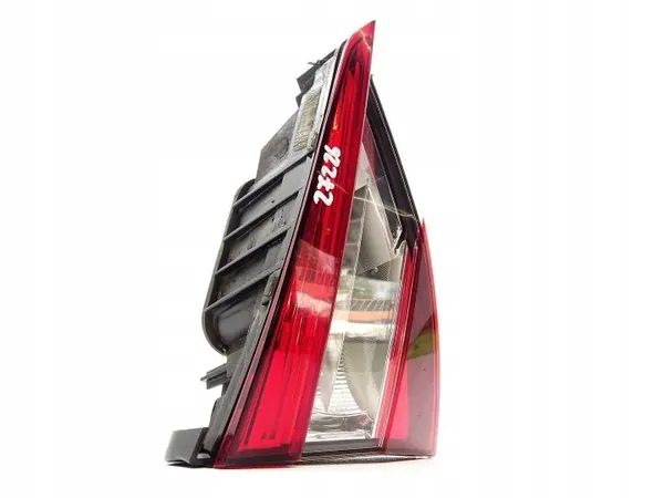 Vasen LED Takaluukkuvalo Skoda Superb III WAH43512 image 2
