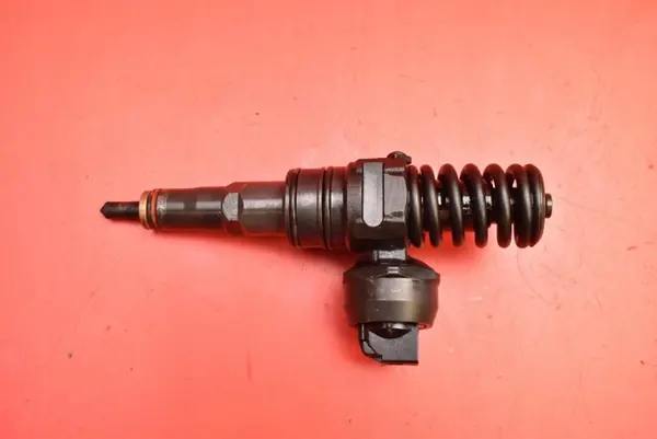 Pompe d'injection OEM 038130073AK pour Ford Galaxy 1.9 TDI image 2