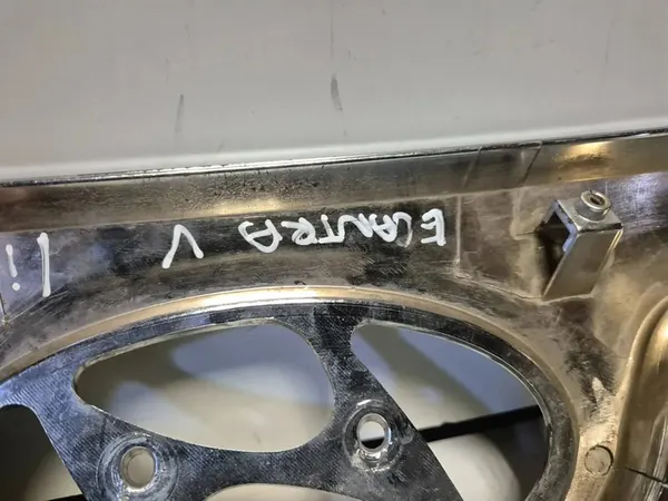 Hyundai i30 2008 Chrome Grille 86352-2L000 image 6