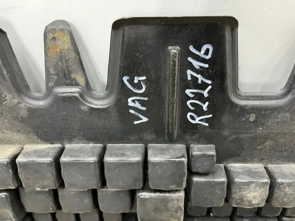 Motorhuv VW Caddy Golf Touran Audi A3 Octavia 03-15 image 8