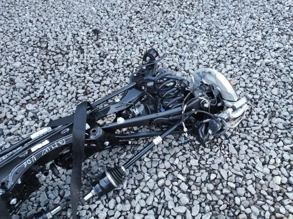 OEM 6892723 taka-akselipalkki BMW 2 Active Tourerille image 6