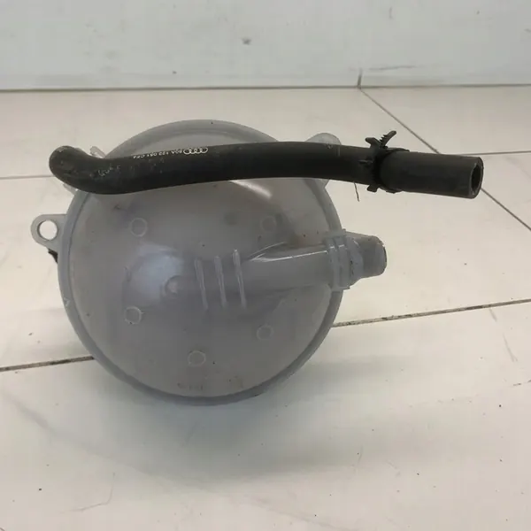 Reservatório de líquido de arrefecimento Audi Q5 II FY 80A 2.0 TDI image 3