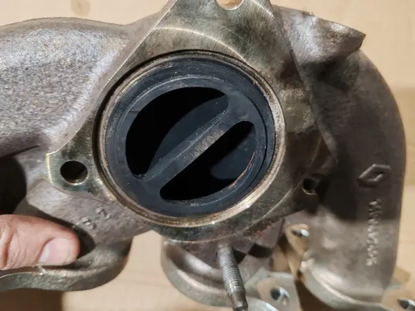 Pakoputken keräin OEM 140046248R Renault Megane IV RS 1.8 image 6
