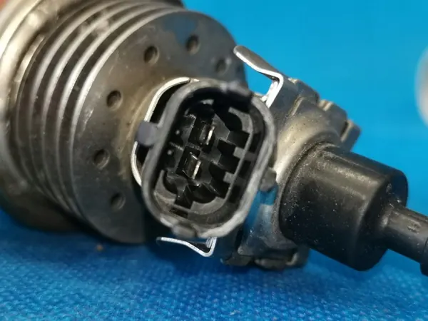 Inyector AdBlue Audi OE OEM 4H0131113A para SQ5 Q5 image 4