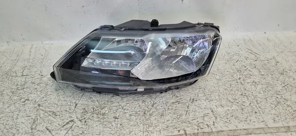 SKODA RAPID LIFT LED Farol Esquerdo image 2
