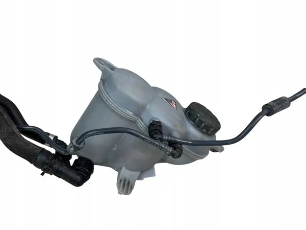 MERCEDES W206 W214 UITBREIDINGSTANK A2065000000 image 3