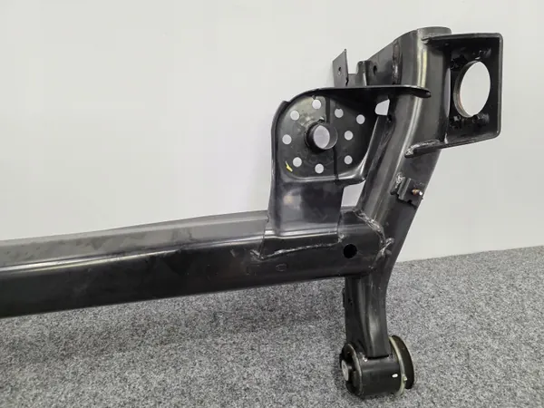 Viga do eixo traseiro OEM 55100J9000 Hyundai Kona image 3