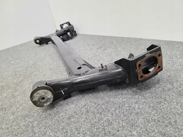 Viga do eixo traseiro OEM 55100J9000 Hyundai Kona image 8