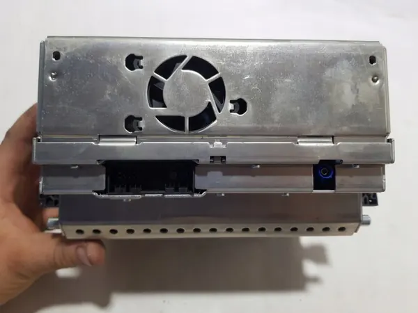 Trocador CD usado OEM A2218708285 para Mercedes CL W216 image 4