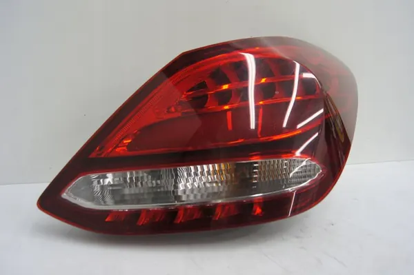 Höger bakljus Mercedes-Benz C-Klass W205 A2058200264 image 2