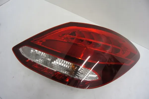 Höger bakljus Mercedes-Benz C-Klass W205 A2058200264 image 5