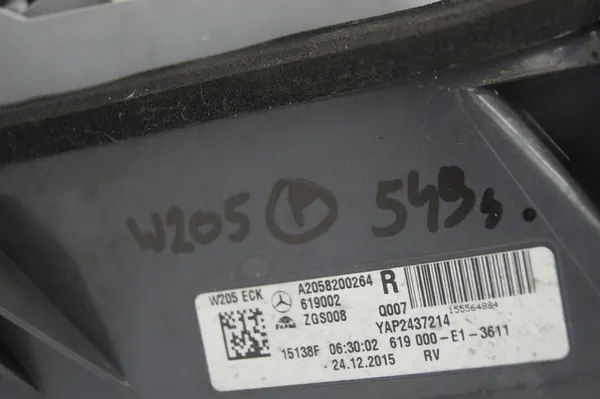 Höger bakljus Mercedes-Benz C-Klass W205 A2058200264 image 9
