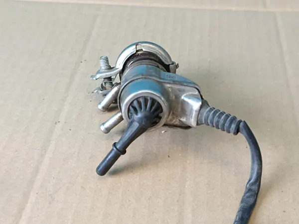 Injector AdBlue OEM 04L131113S para Audi Q5 II 2.0 TDI image 4