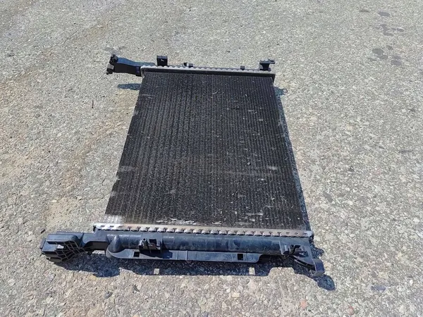 Radiador Frontal Renault Kangoo II 2010 image 2