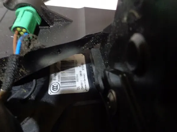 Höger Baklås Ford KUGA I 08-12 OEM image 7