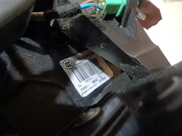 Höger Baklås Ford KUGA I 08-12 OEM image 8