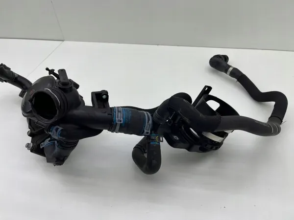 Pompe à eau Mercedes-Benz OEM A6512006401 - Occasion image 3