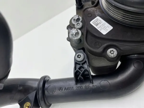 Pompe à eau Mercedes-Benz OEM A6512006401 - Occasion image 7