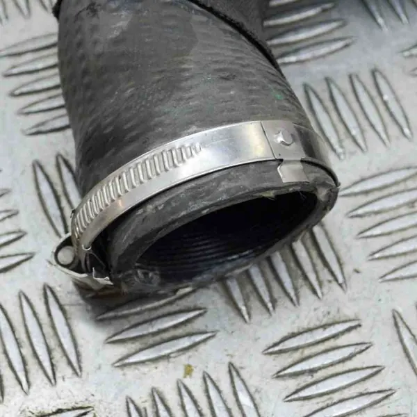 Audi Q5 Intercooler Putki 8R0145790G image 4